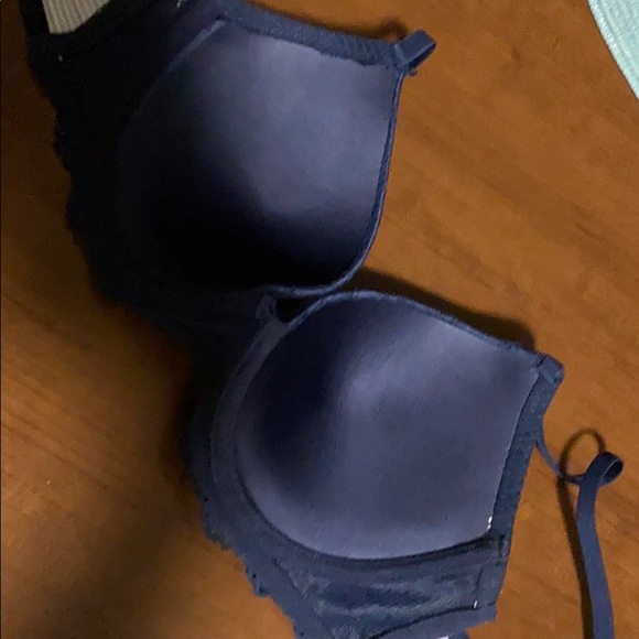 Bra - Picture 2 of 3